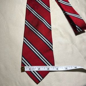Brooks Brothers red stripe BB#1 repp tie